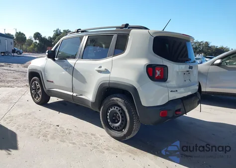 2016 Jeep Renegade Trailhawk z USA, uszkodzony, nr VIN ZACCJBCT2GPD95220